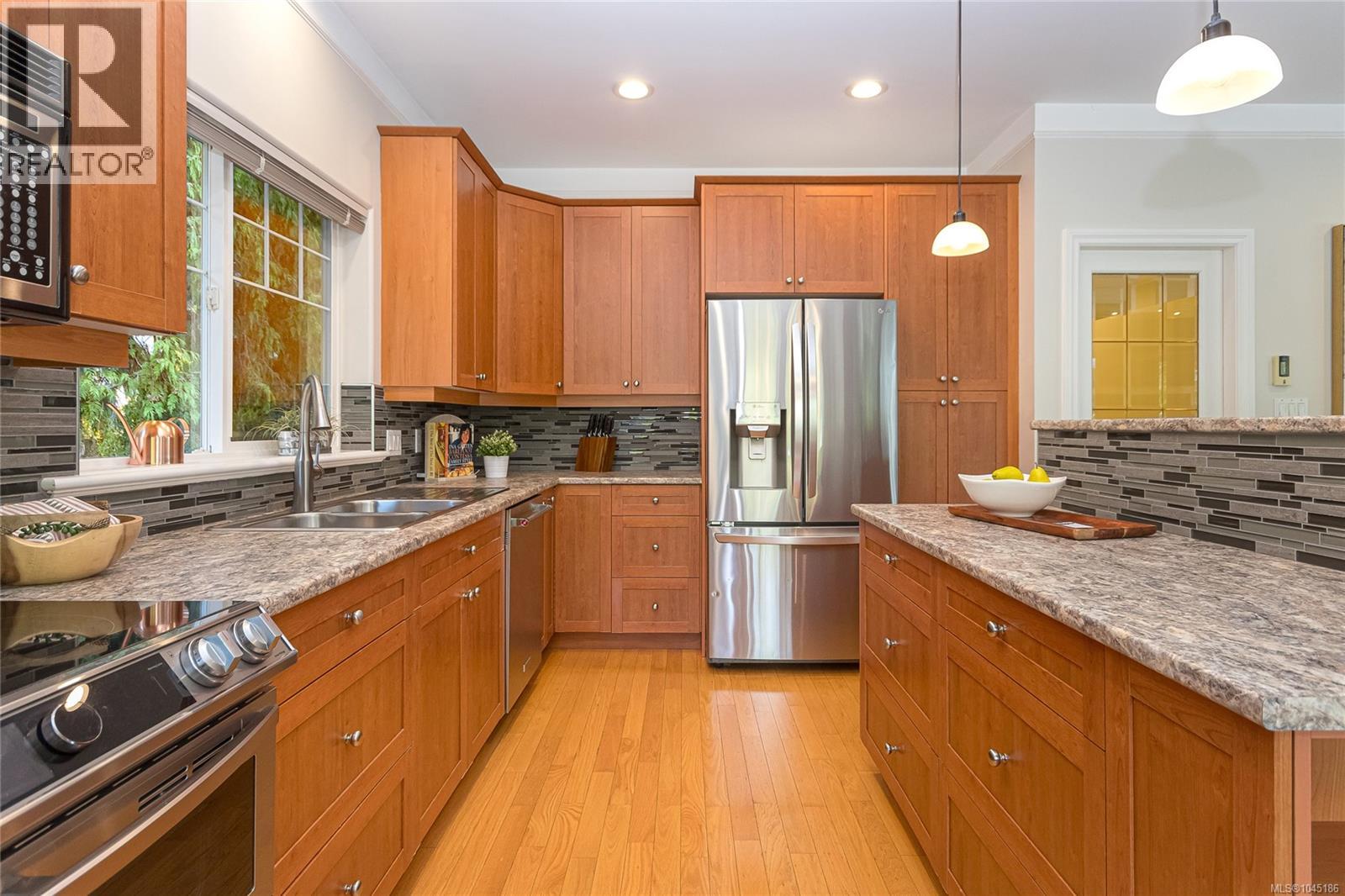 7348 Ridgedown Crt, Central Saanich, British Columbia  V8M 2H7 - Photo 17 - 1045186