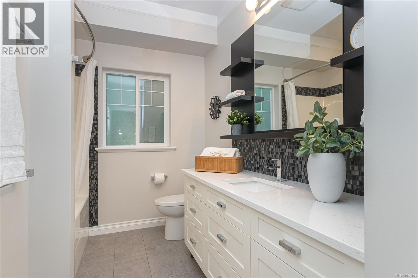 7348 Ridgedown Crt, Central Saanich, British Columbia  V8M 2H7 - Photo 32 - 1045186