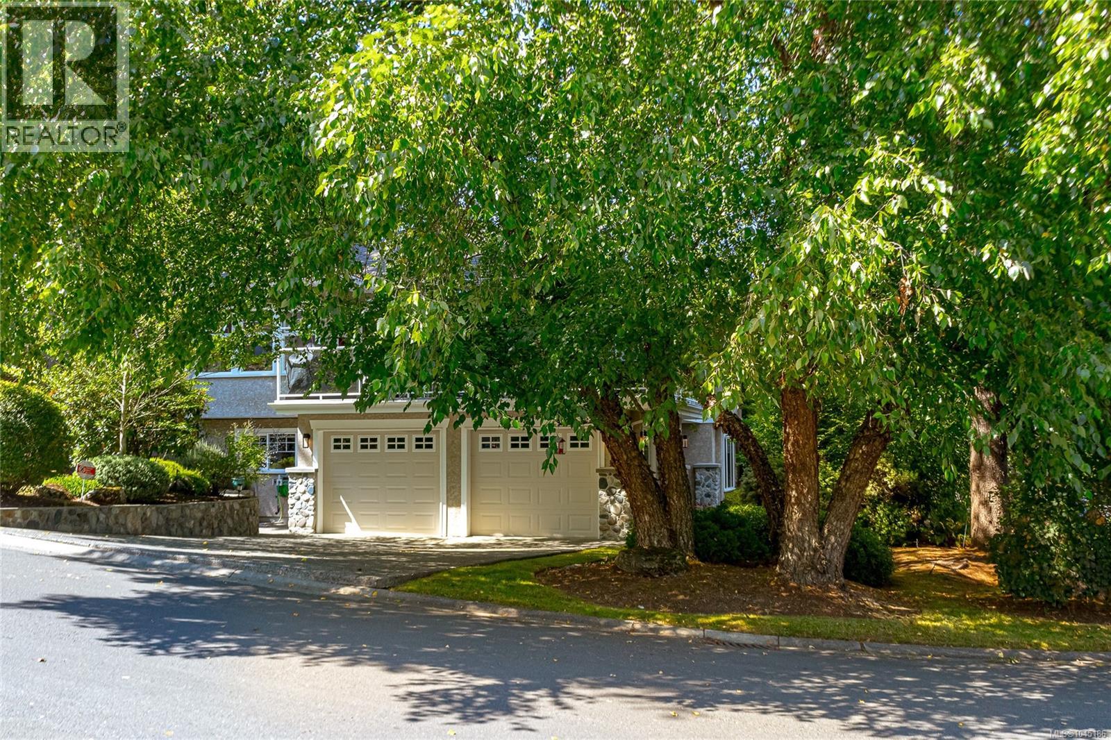 7348 Ridgedown Crt, Central Saanich, British Columbia  V8M 2H7 - Photo 46 - 1045186