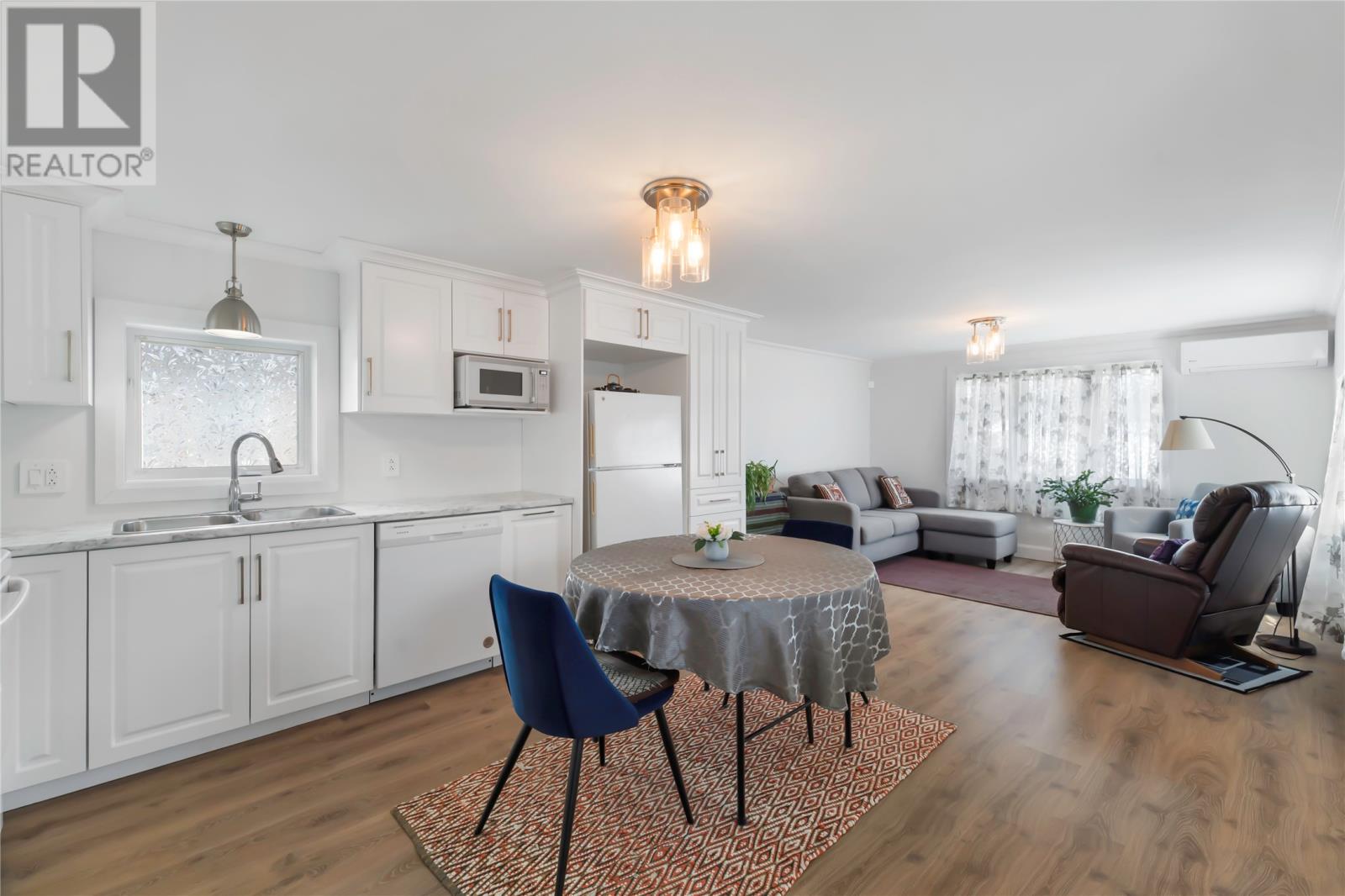 13 Hussey Drive, St. John's — photo 2