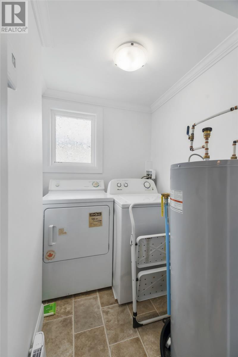 13 Hussey Drive, St. John's — photo 8
