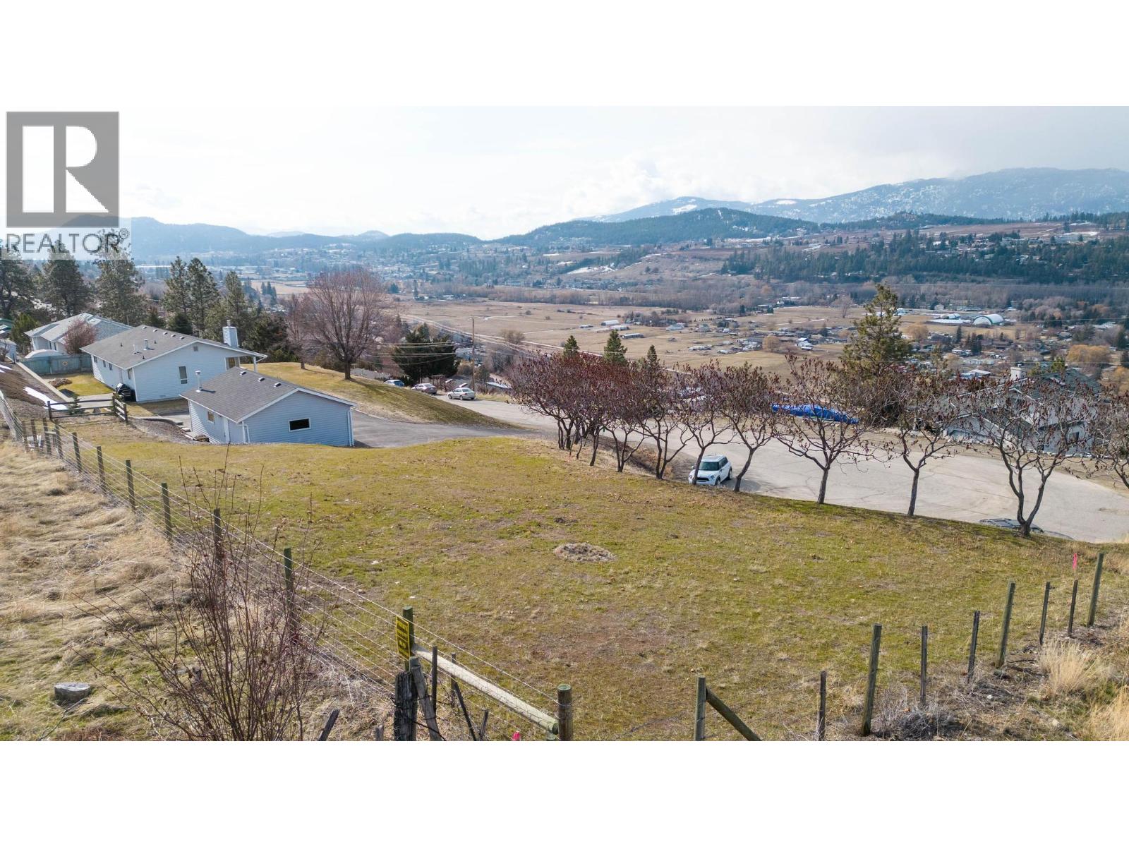 11487 Darlene Road, Lake Country, British Columbia  V4V 1Y4 - Photo 2 - 10388118