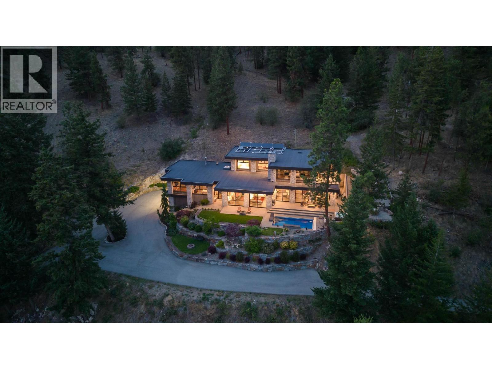 26 Commonage Road, Vernon, British Columbia  V1H 1G4 - Photo 2 - 10390300