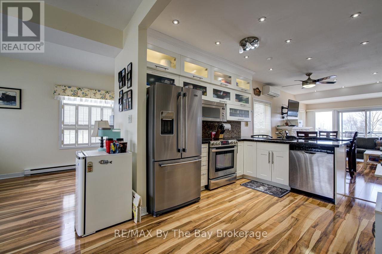 1 - 216 River Road E, Wasaga Beach, Ontario  L9Z 2L6 - Photo 10 - S13139598