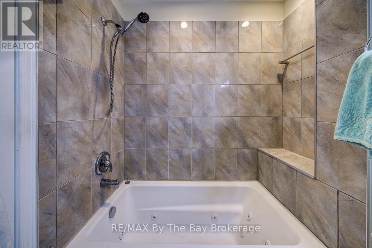 1 - 216 River Road E, Wasaga Beach, Ontario  L9Z 2L6 - Photo 33 - S13139598