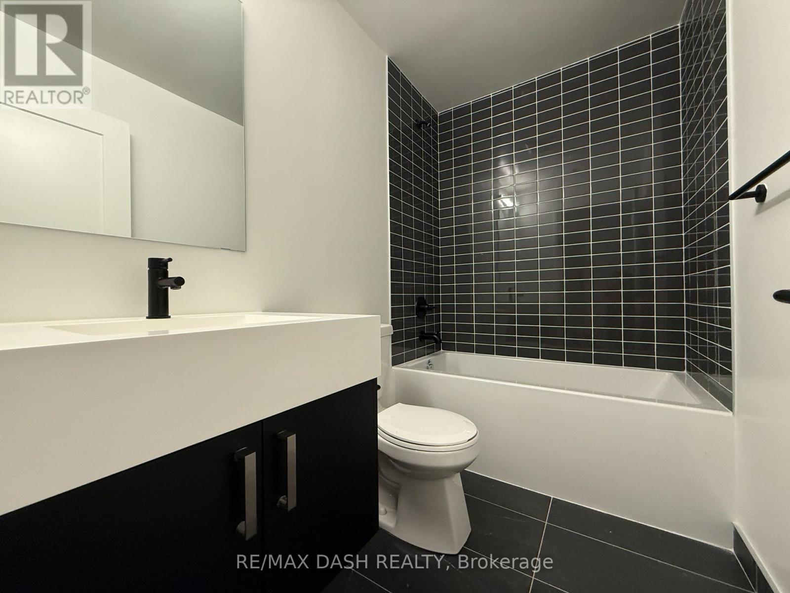 401 - 280 Dundas Street W, Toronto, Ontario  M5T 0E3 - Photo 3 - C13677204