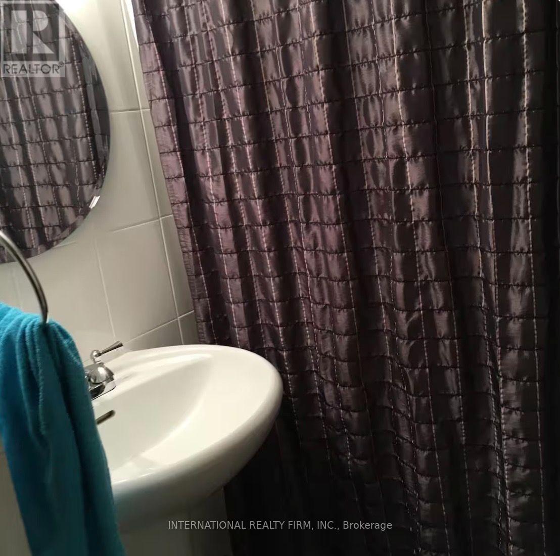 Main - 132 Grace Street, Toronto, Ontario M6J 2S2 - Photo 9 - C13677234