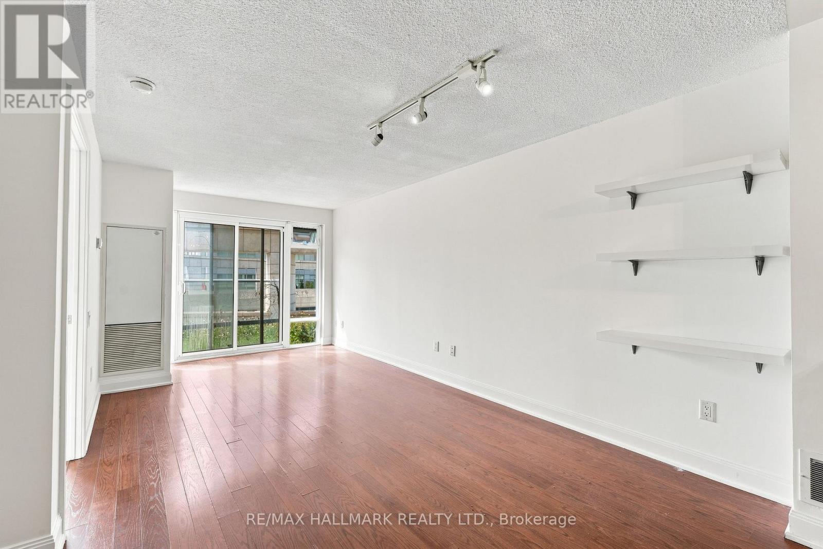 403 - 2191 Yonge Street, Toronto, Ontario  M4S 3H8 - Photo 2 - C13677246
