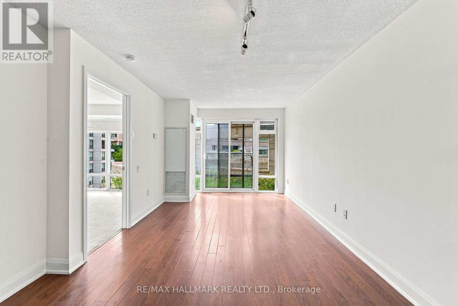 403 - 2191 Yonge Street, Toronto, Ontario  M4S 3H8 - Photo 3 - C13677246