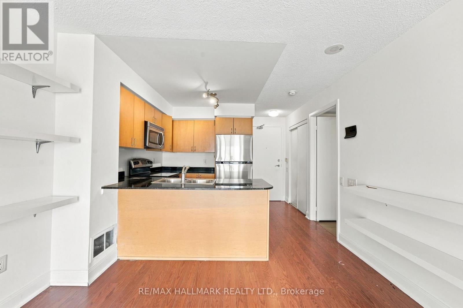 403 - 2191 Yonge Street, Toronto, Ontario  M4S 3H8 - Photo 5 - C13677246