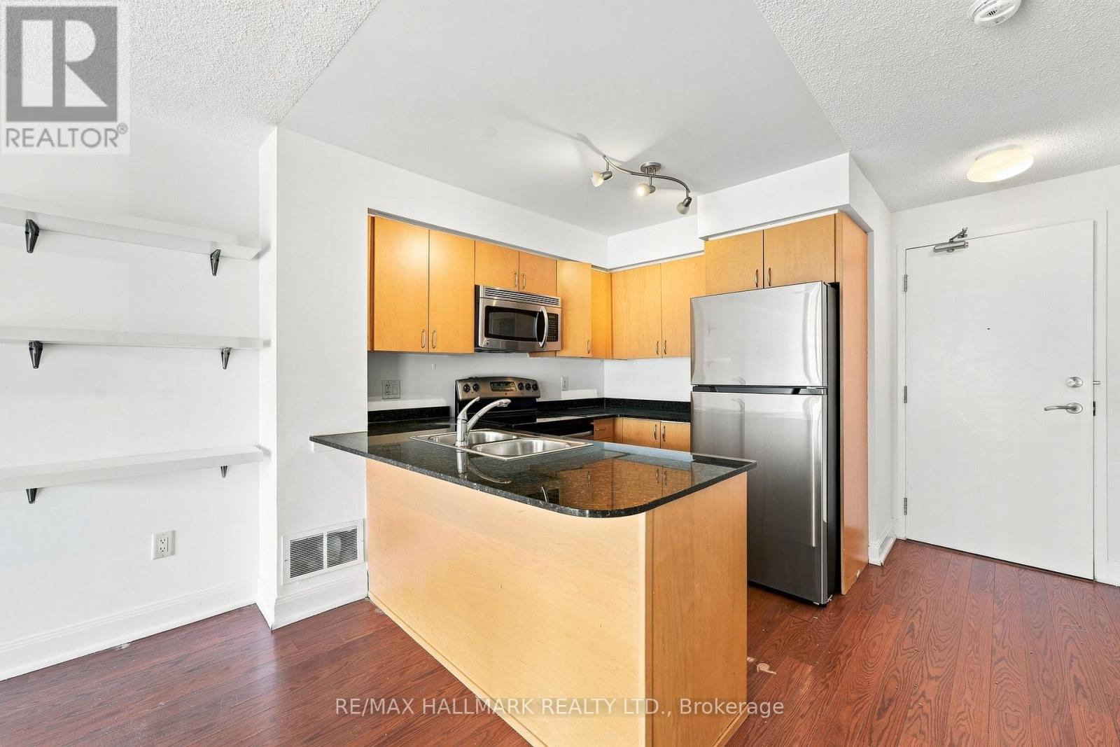 403 - 2191 Yonge Street, Toronto, Ontario  M4S 3H8 - Photo 6 - C13677246