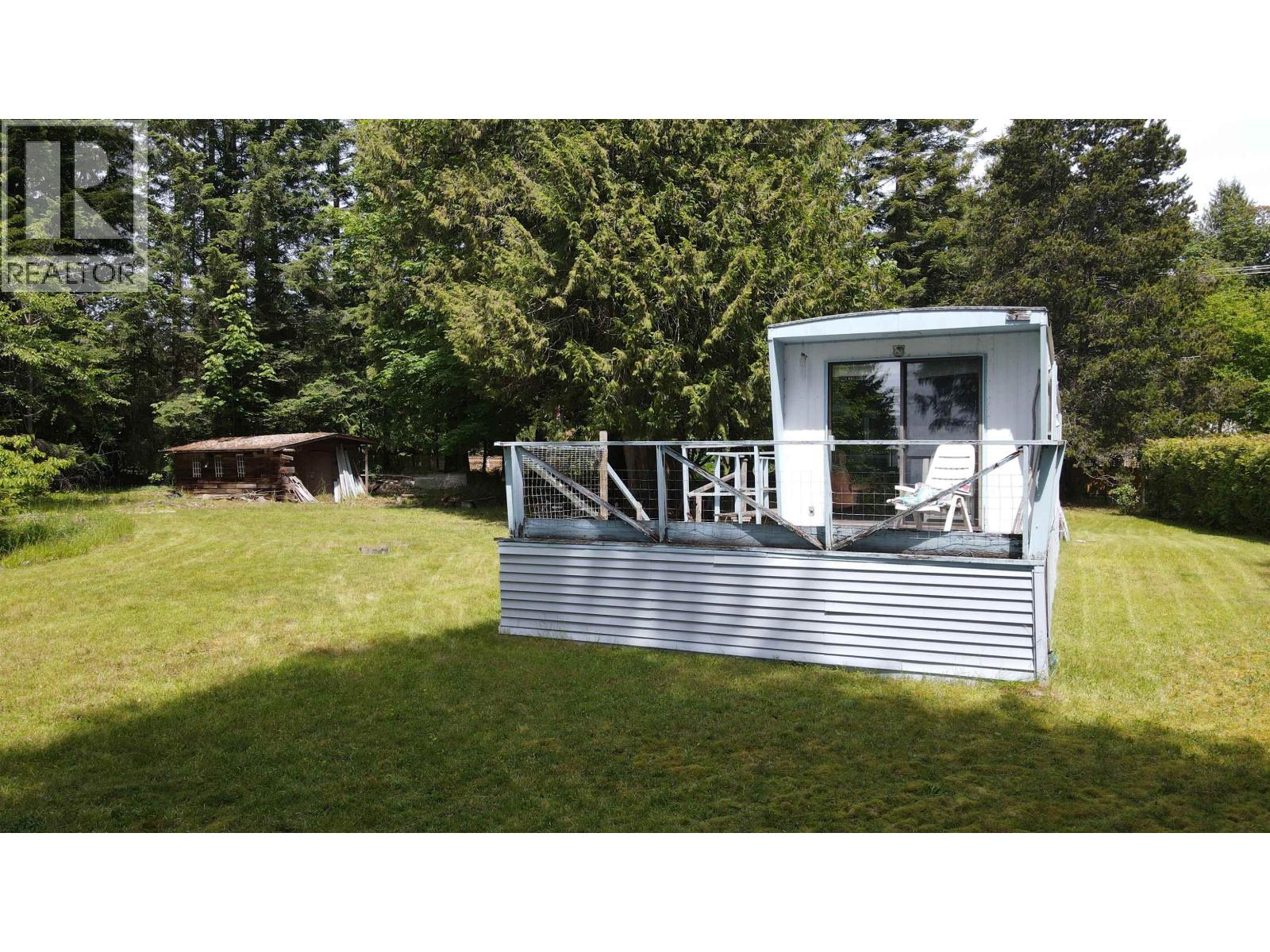8127 Redrooffs Road, Halfmoon Bay, British Columbia  V7Z 1A7 - Photo 18 - R3155851