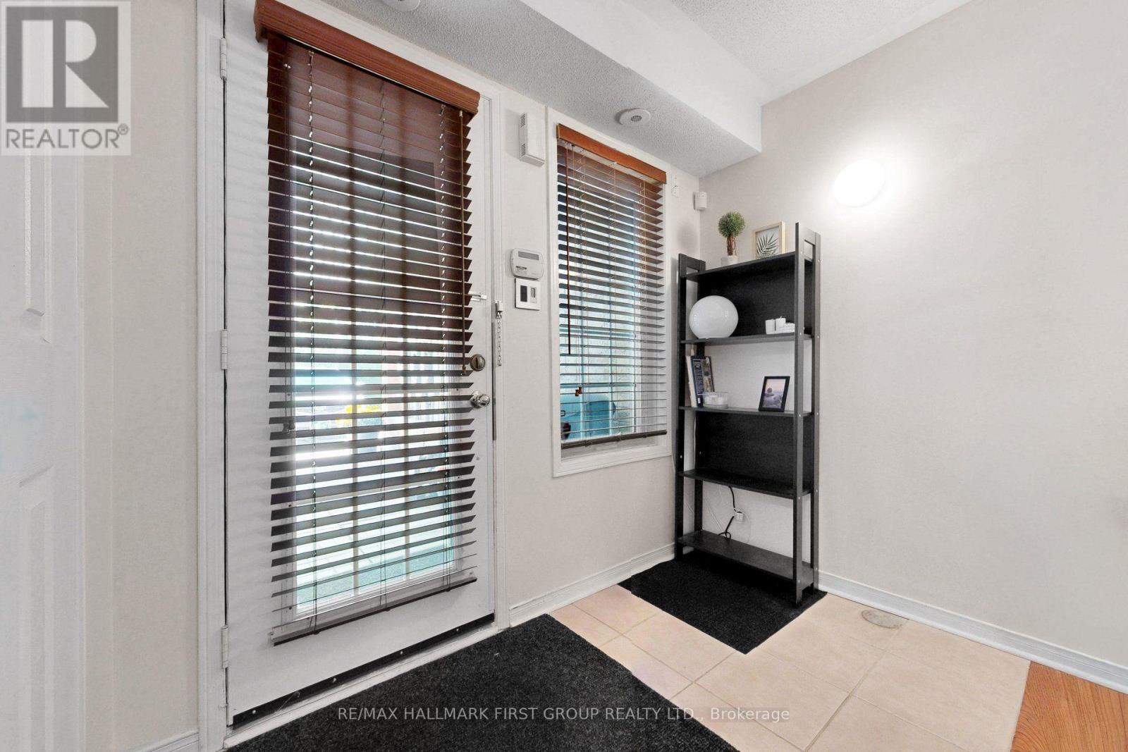 34 - 42 Pinery Trail, Toronto, Ontario  M1B 6H9 - Photo 5 - E13677180