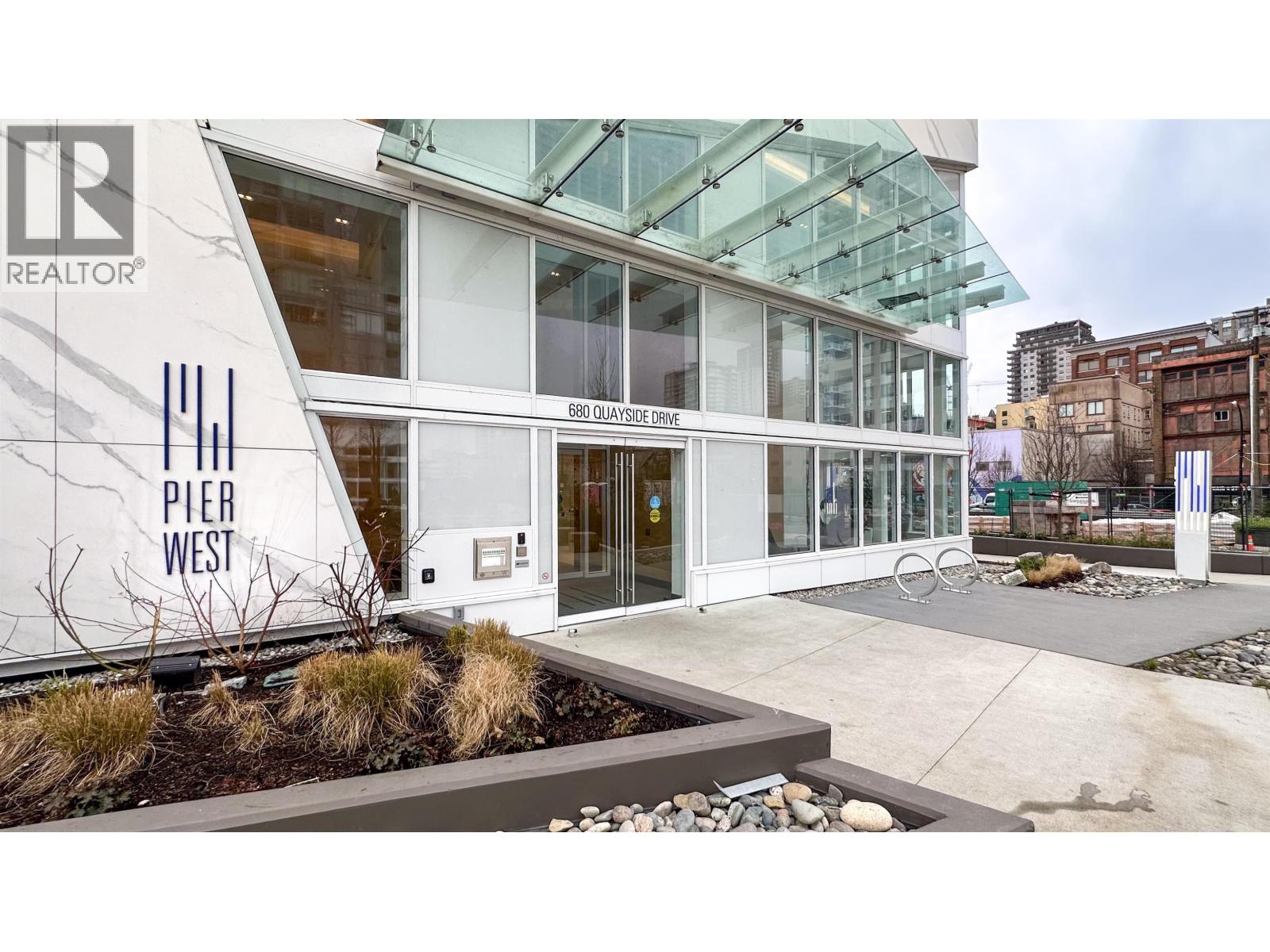 3807 680 QUAYSIDE DRIVE, New Westminster, British Columbia
