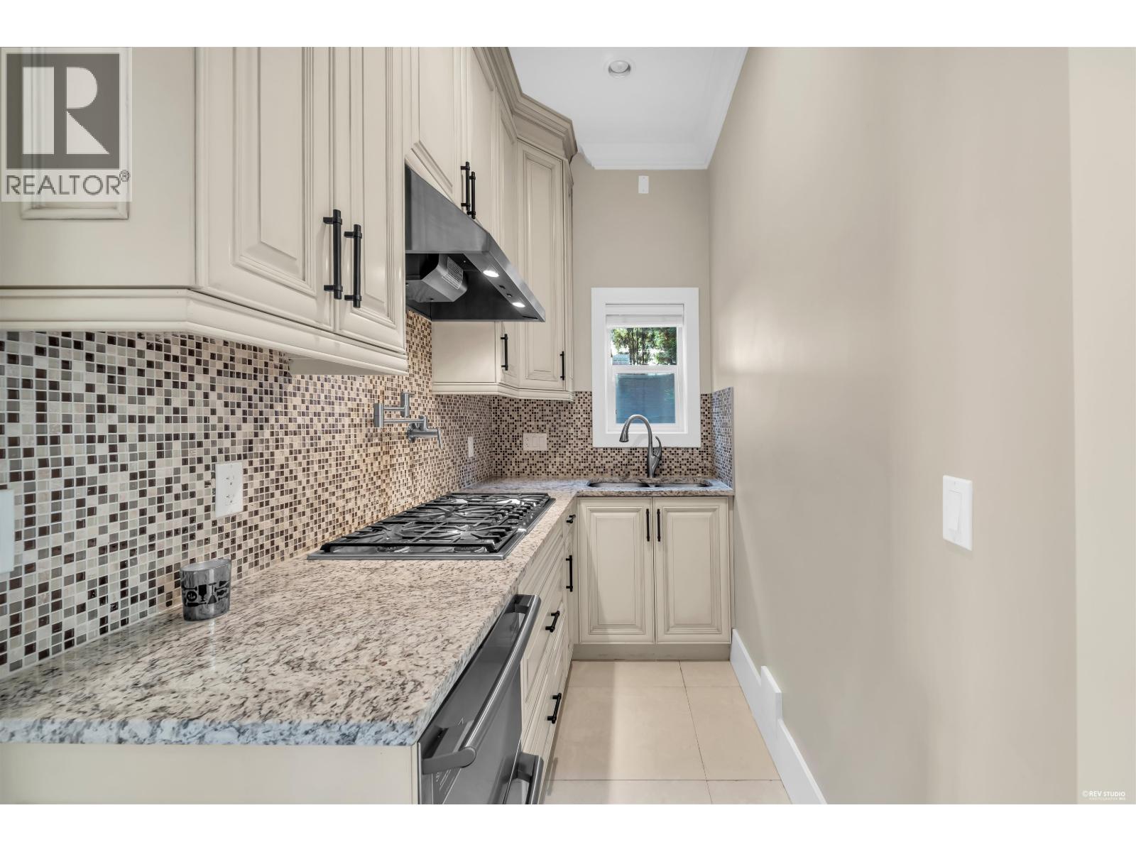 5628 Gibbons Drive, Richmond, British Columbia  V7C 2C7 - Photo 7 - R3155884