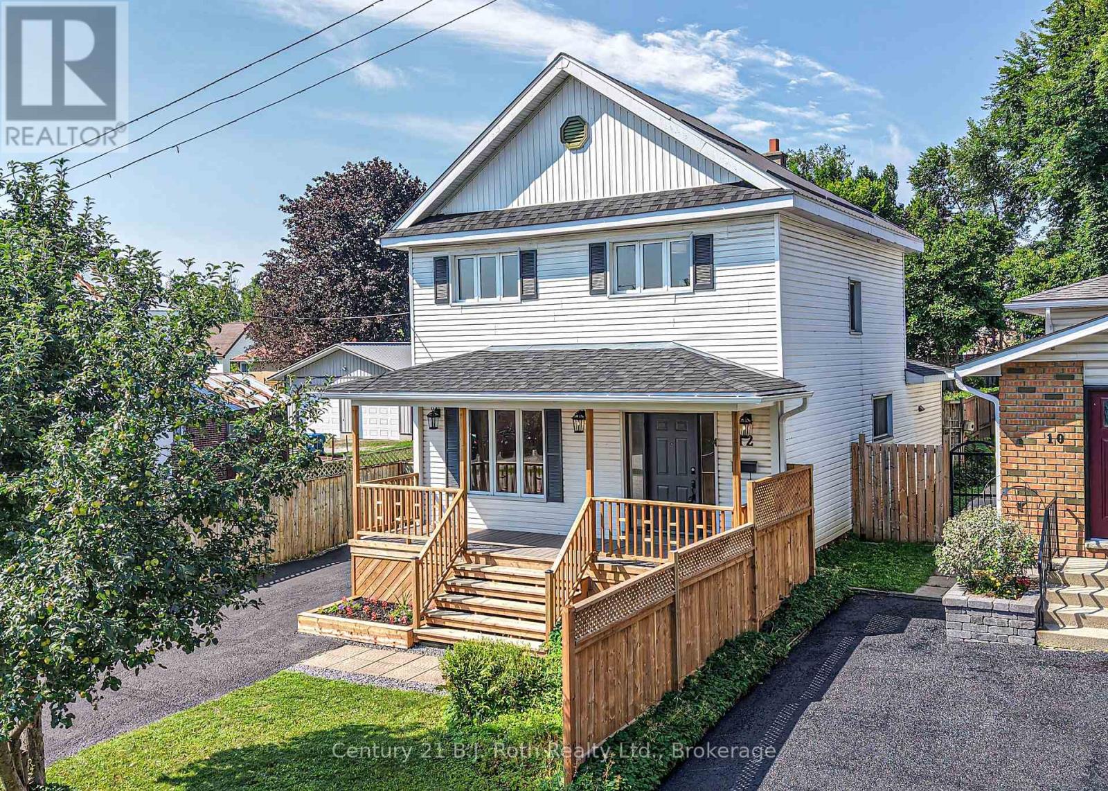 12 Clinton Street, Orillia, Ontario  L3V 6A1 - Photo 3 - S13677248