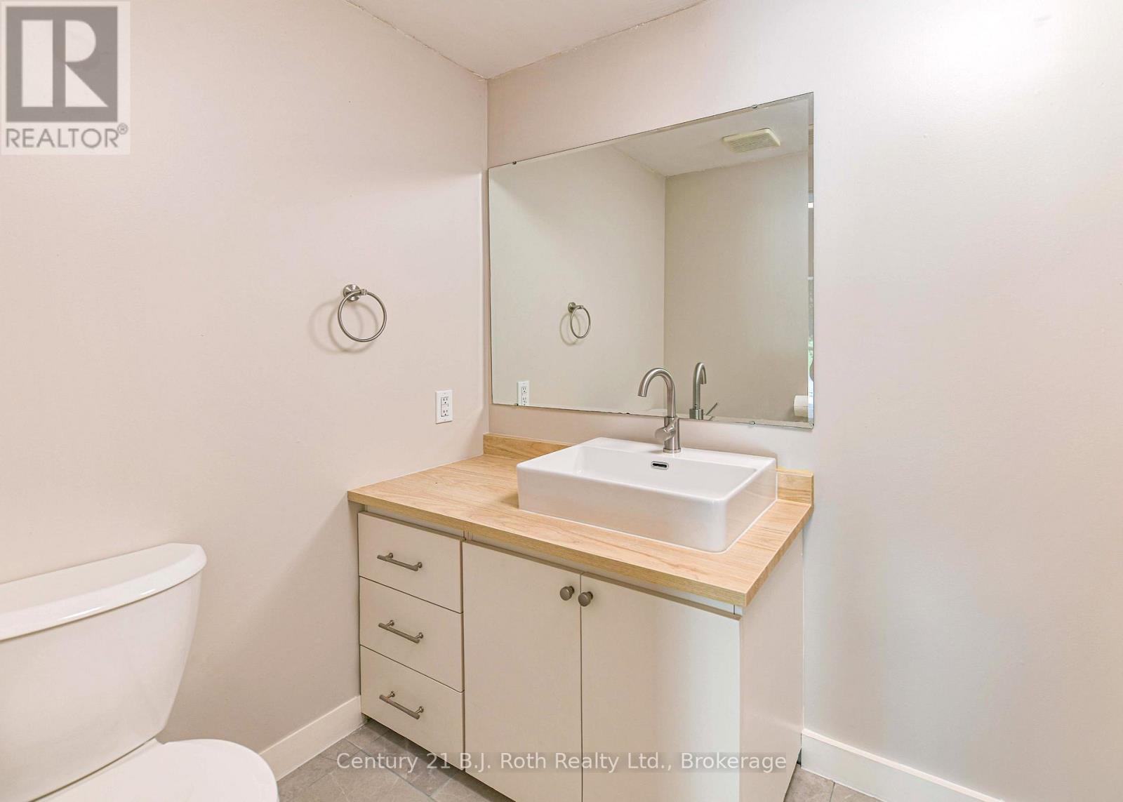 12 Clinton Street, Orillia, Ontario  L3V 6A1 - Photo 30 - S13677248