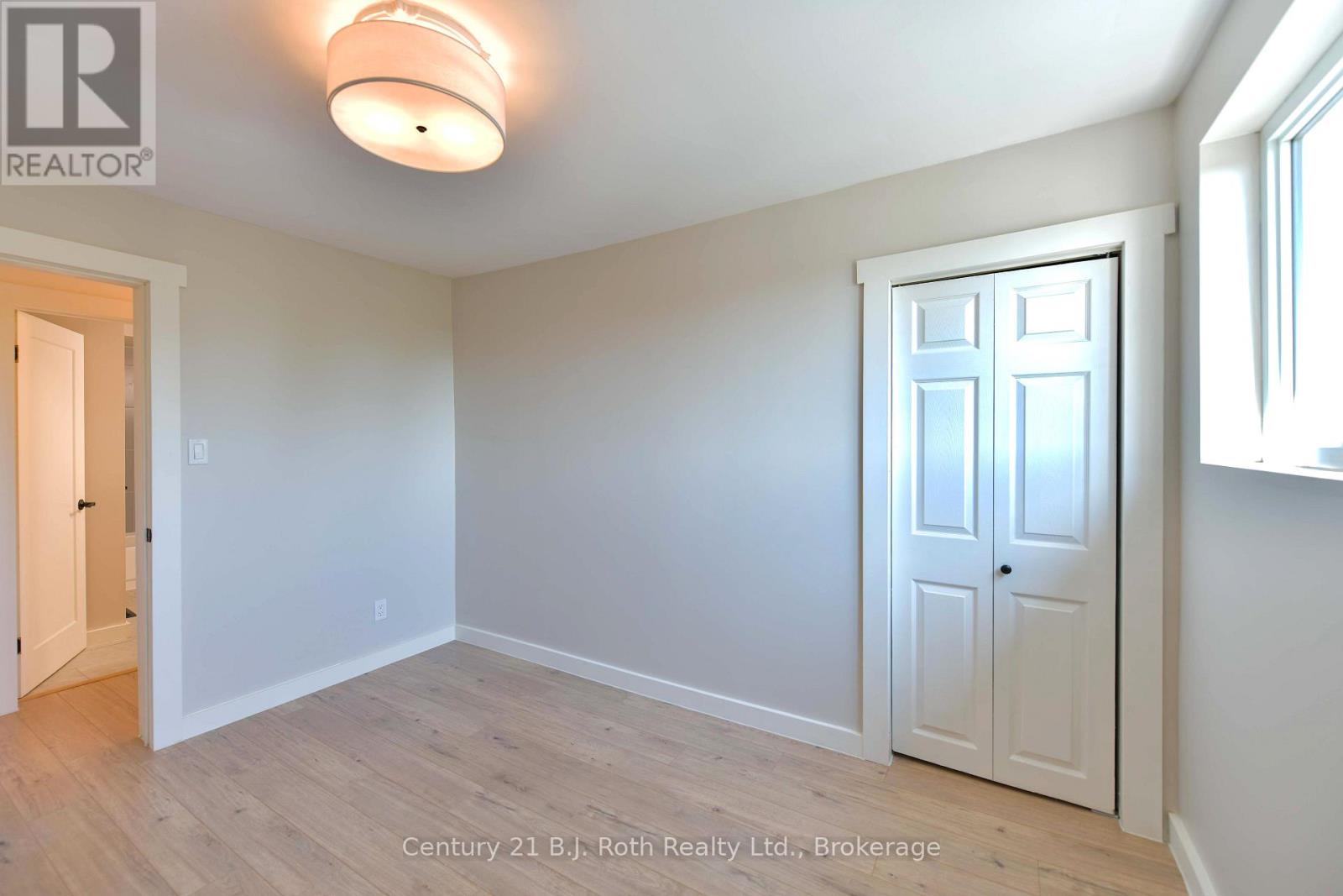 12 Clinton Street, Orillia, Ontario  L3V 6A1 - Photo 45 - S13677248