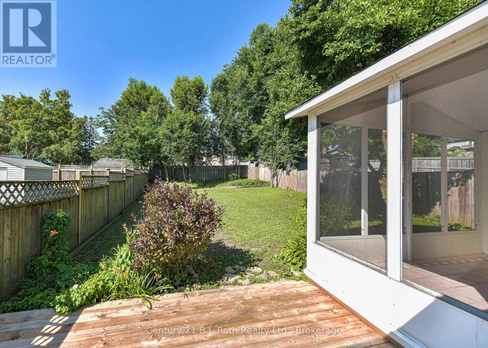 12 Clinton Street, Orillia, Ontario  L3V 6A1 - Photo 8 - S13677248