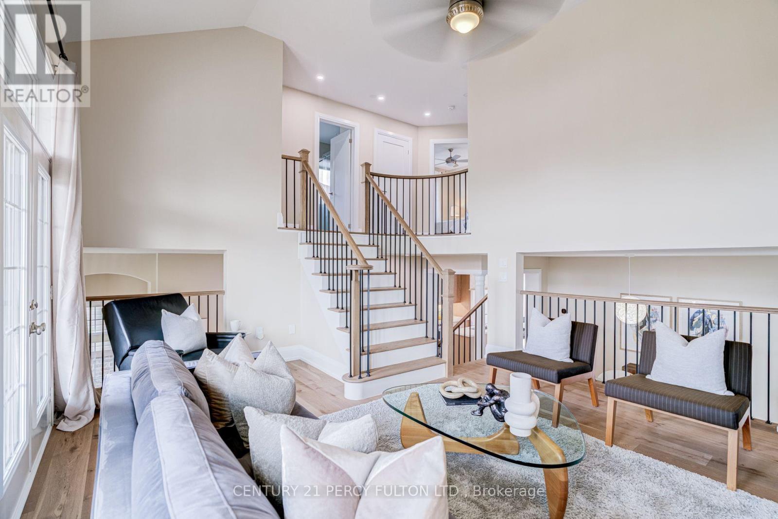 1825 PARKHURST CRESCENT, Pickering, Ontario