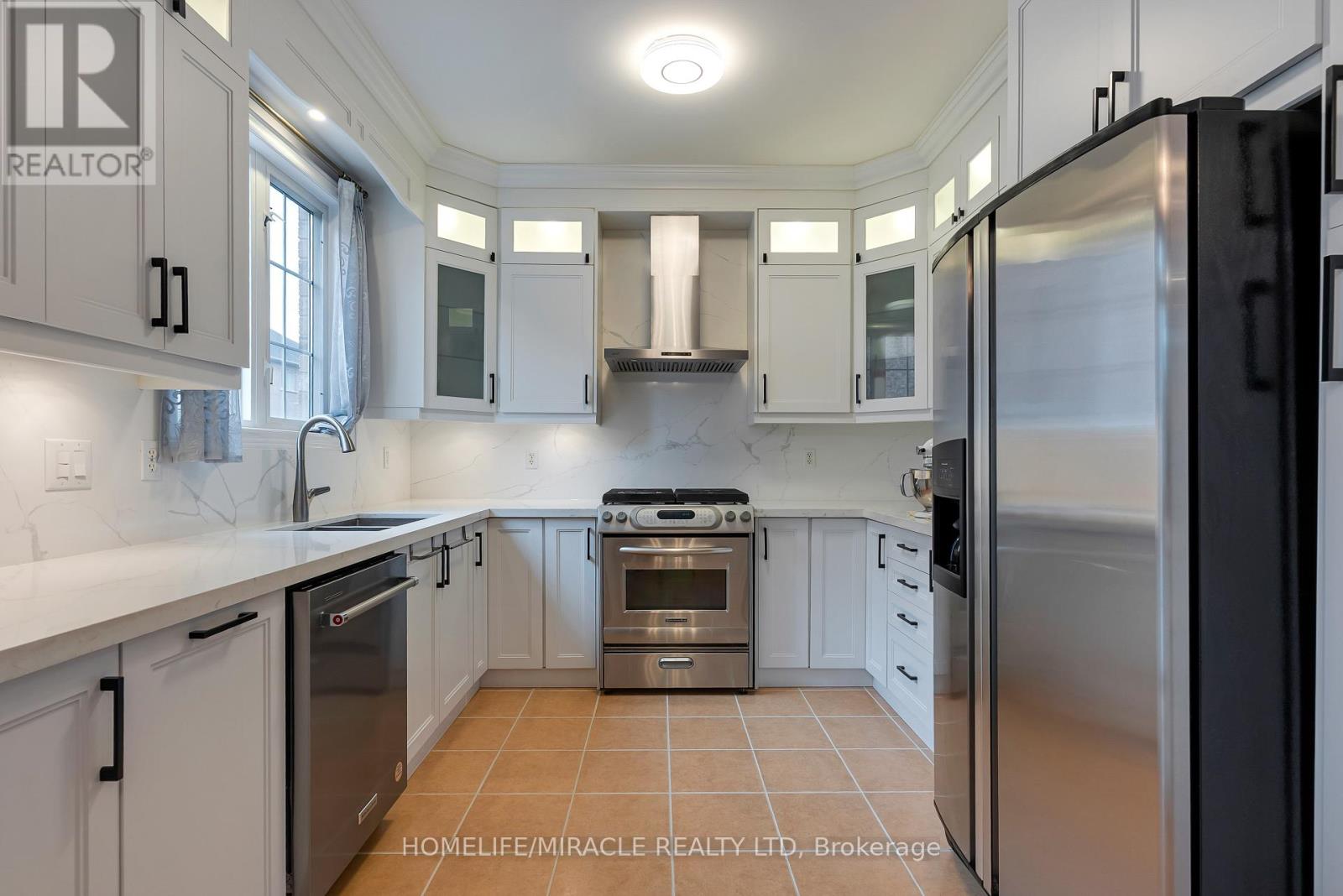 9 Peridot Road, Brampton, Ontario  L6P 0Z6 - Photo 17 - W13677224
