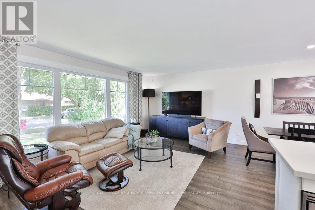 1404 Lewisham Drive, Mississauga, Ontario  L5J 3R3 - Photo 12 - W13677242