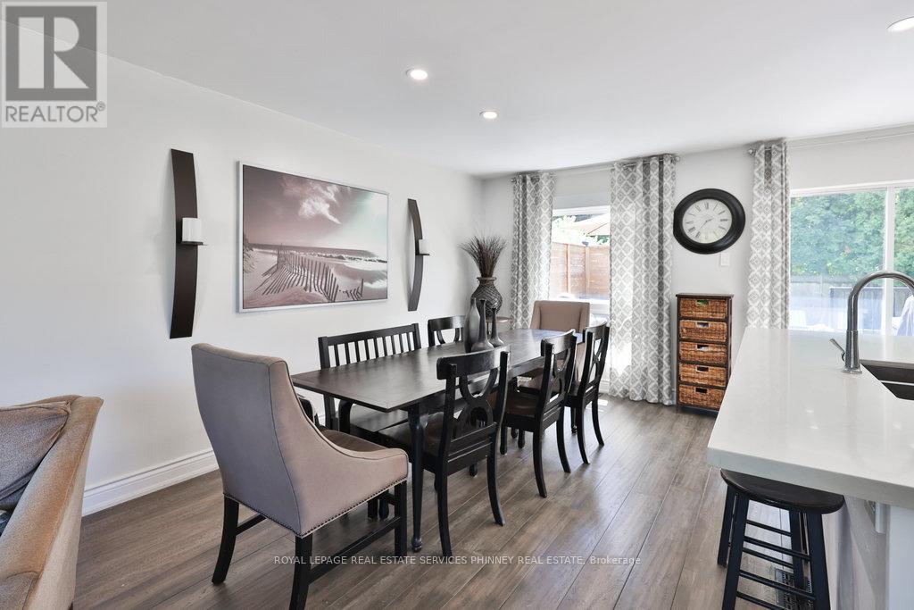 1404 Lewisham Drive, Mississauga, Ontario  L5J 3R3 - Photo 15 - W13677242
