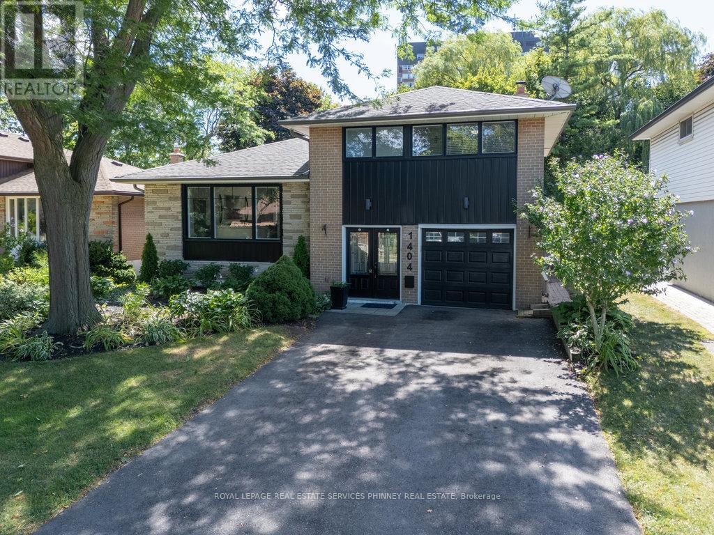 1404 Lewisham Drive, Mississauga, Ontario  L5J 3R3 - Photo 2 - W13677242