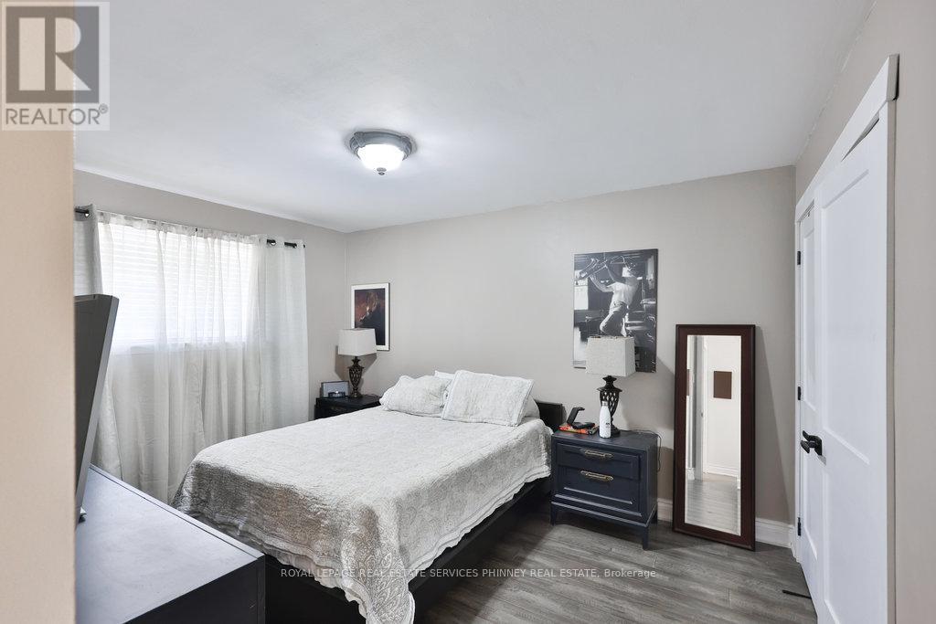 1404 Lewisham Drive, Mississauga, Ontario  L5J 3R3 - Photo 22 - W13677242