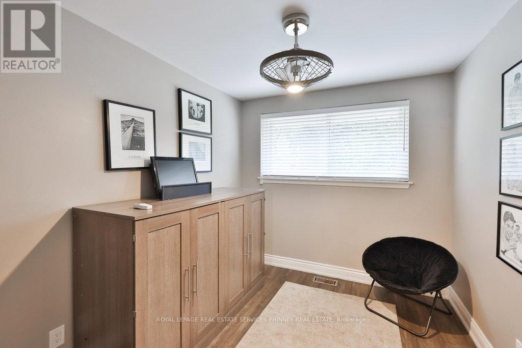 1404 Lewisham Drive, Mississauga, Ontario  L5J 3R3 - Photo 24 - W13677242