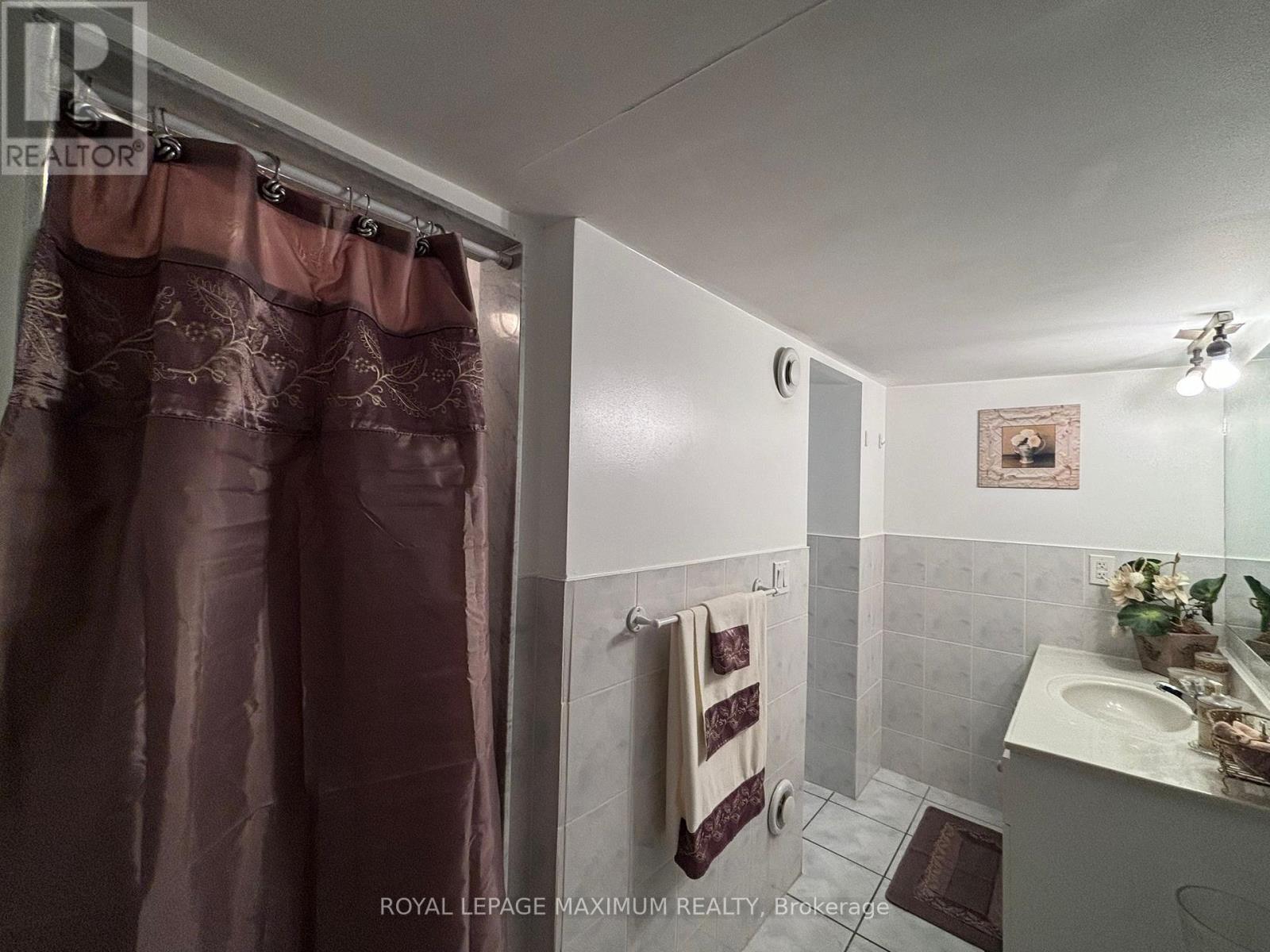 Bedroom - 90 Via Romano Way, Brampton, Ontario L6P 1P3 - Photo 9 - W13677254