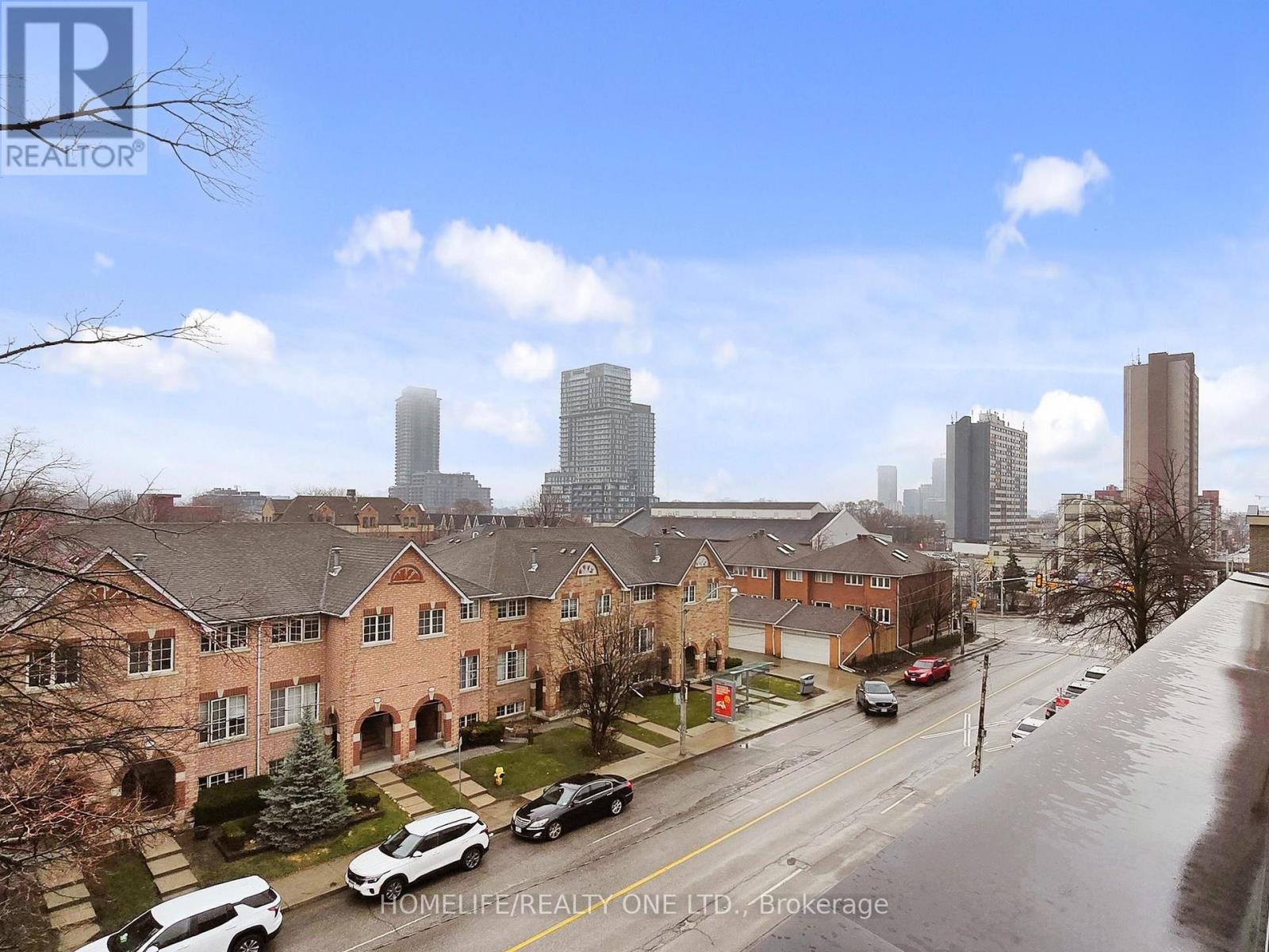 1076 Lansdowne Avenue, Toronto, Ontario M6H 4H2 - Photo 35 - W13677256