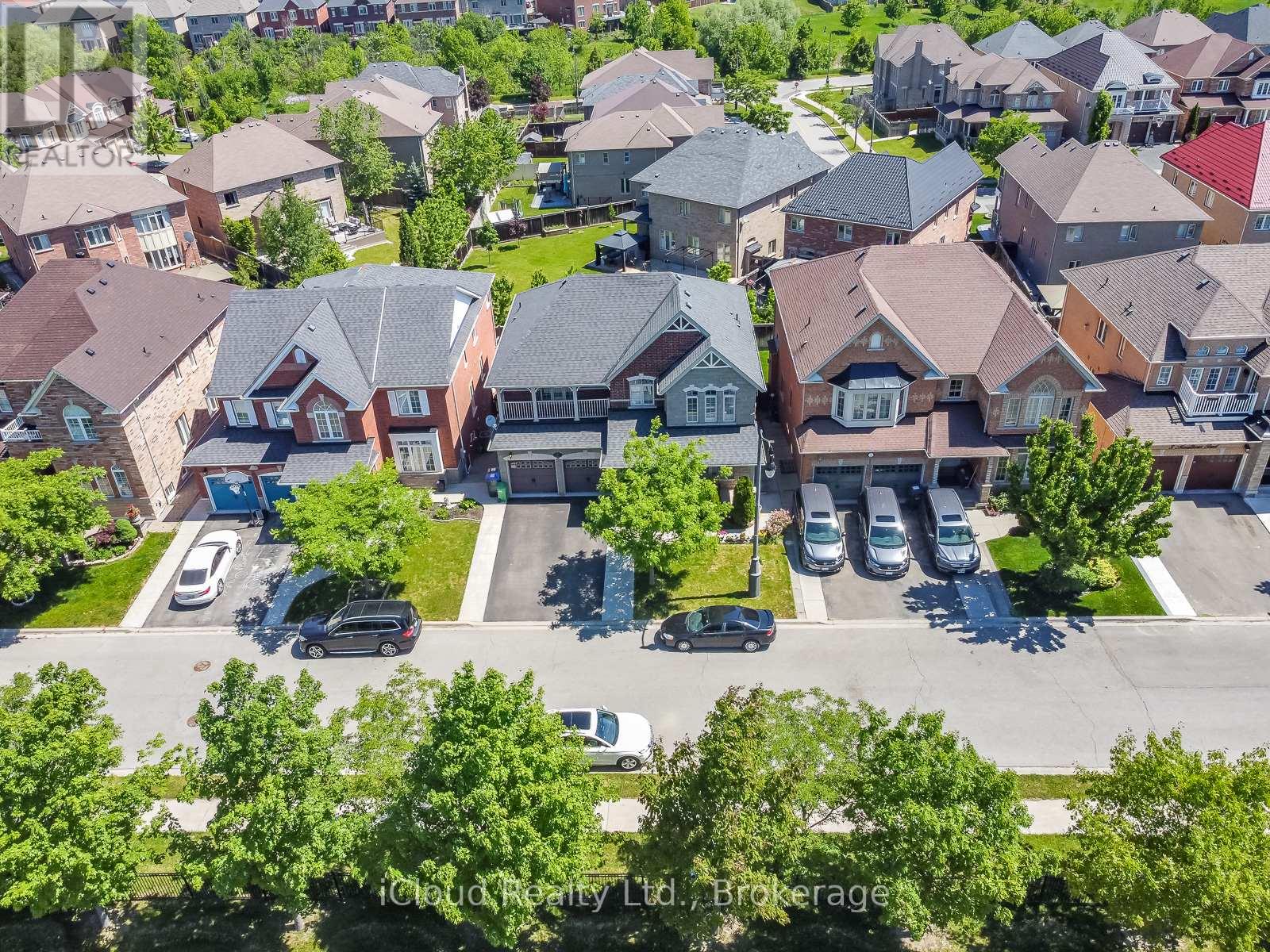 7 Merrittonia Street, Brampton, Ontario  L6X 0Y9 - Photo 1 - W13677266