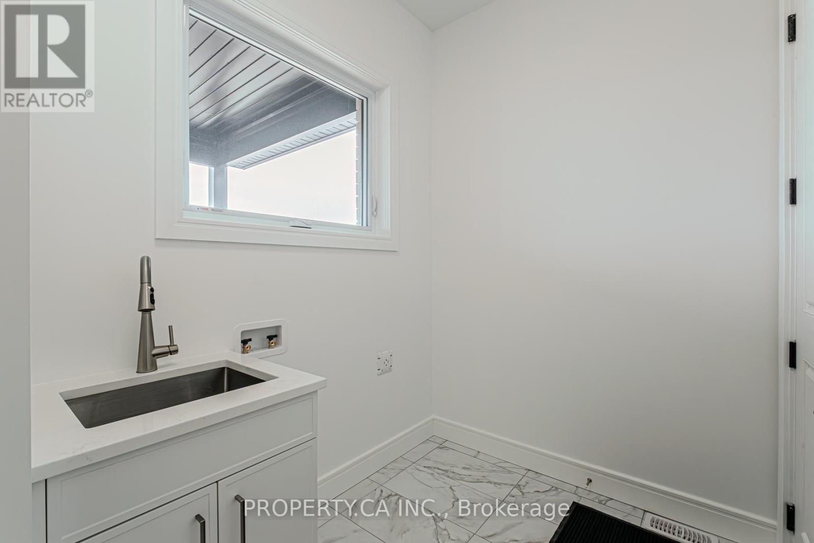 2 Hudson Drive, Brantford, Ontario N3T 0V6 - Photo 16 - X12002556