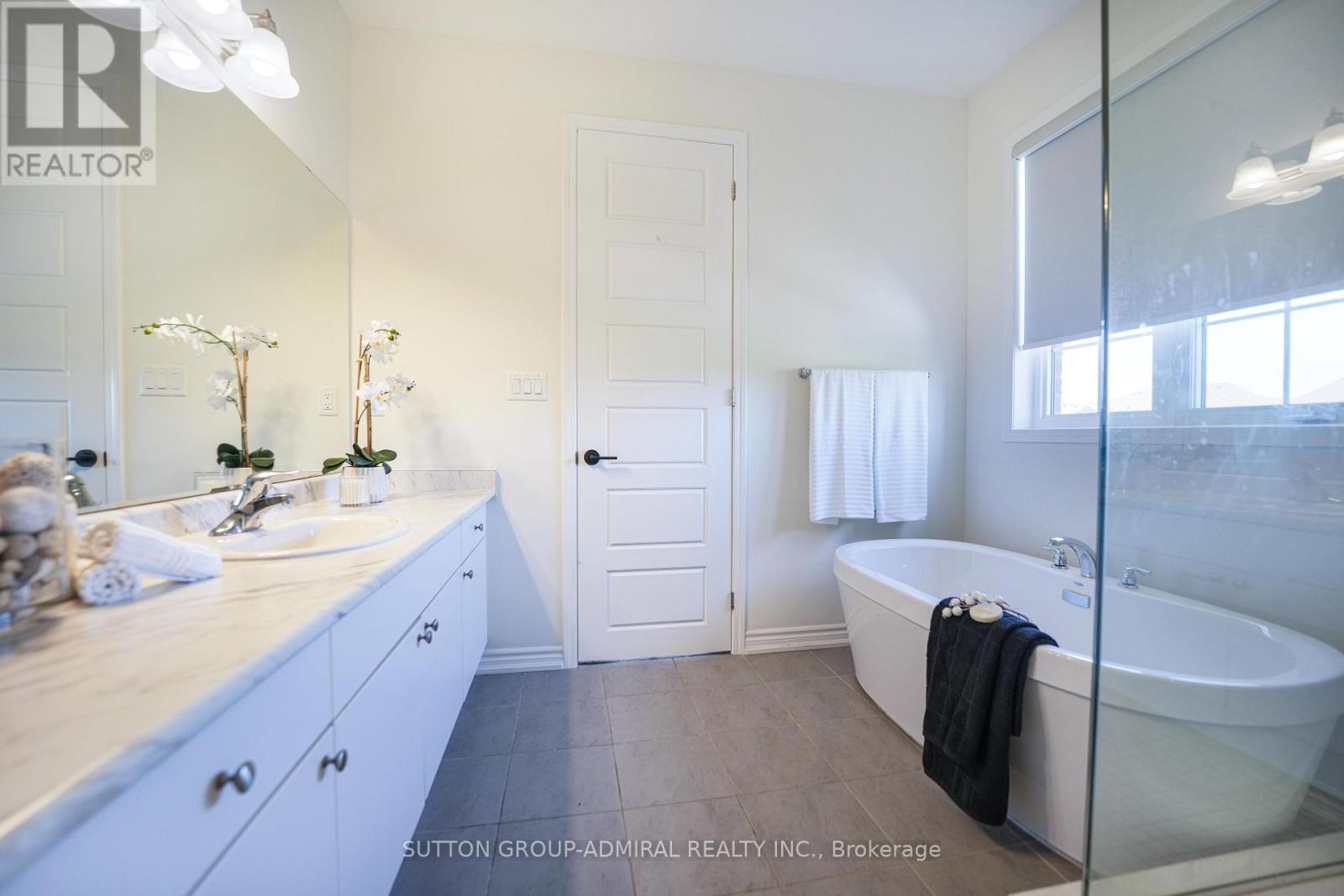 18 Morning Sparrow Drive, Vaughan, Ontario  L4H 5A6 - Photo 31 - N13571112