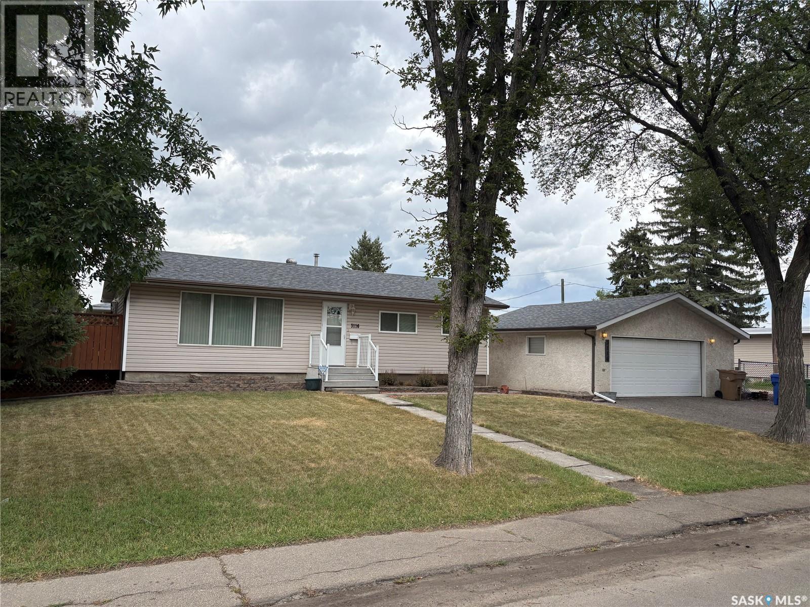 3116 3rd Avenue N, Regina, Saskatchewan  S4R 0W6 - Photo 1 - SK045645