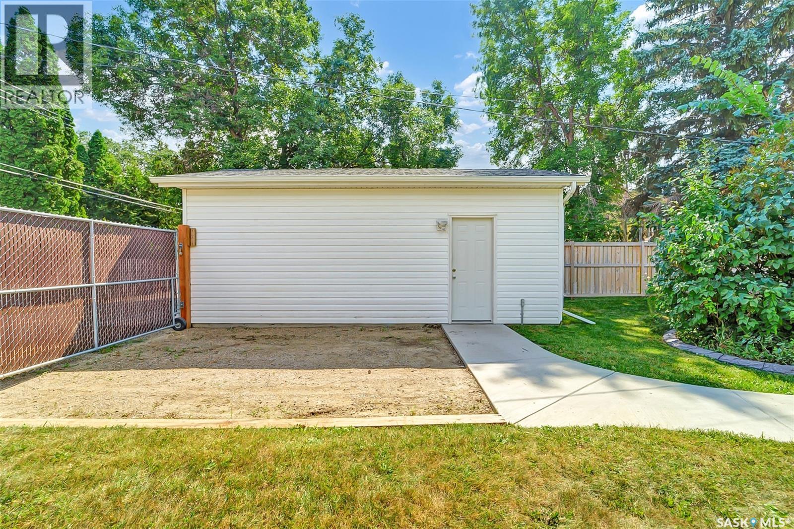 826 W Avenue N, Saskatoon, Saskatchewan  S7L 3H4 - Photo 46 - SK045638