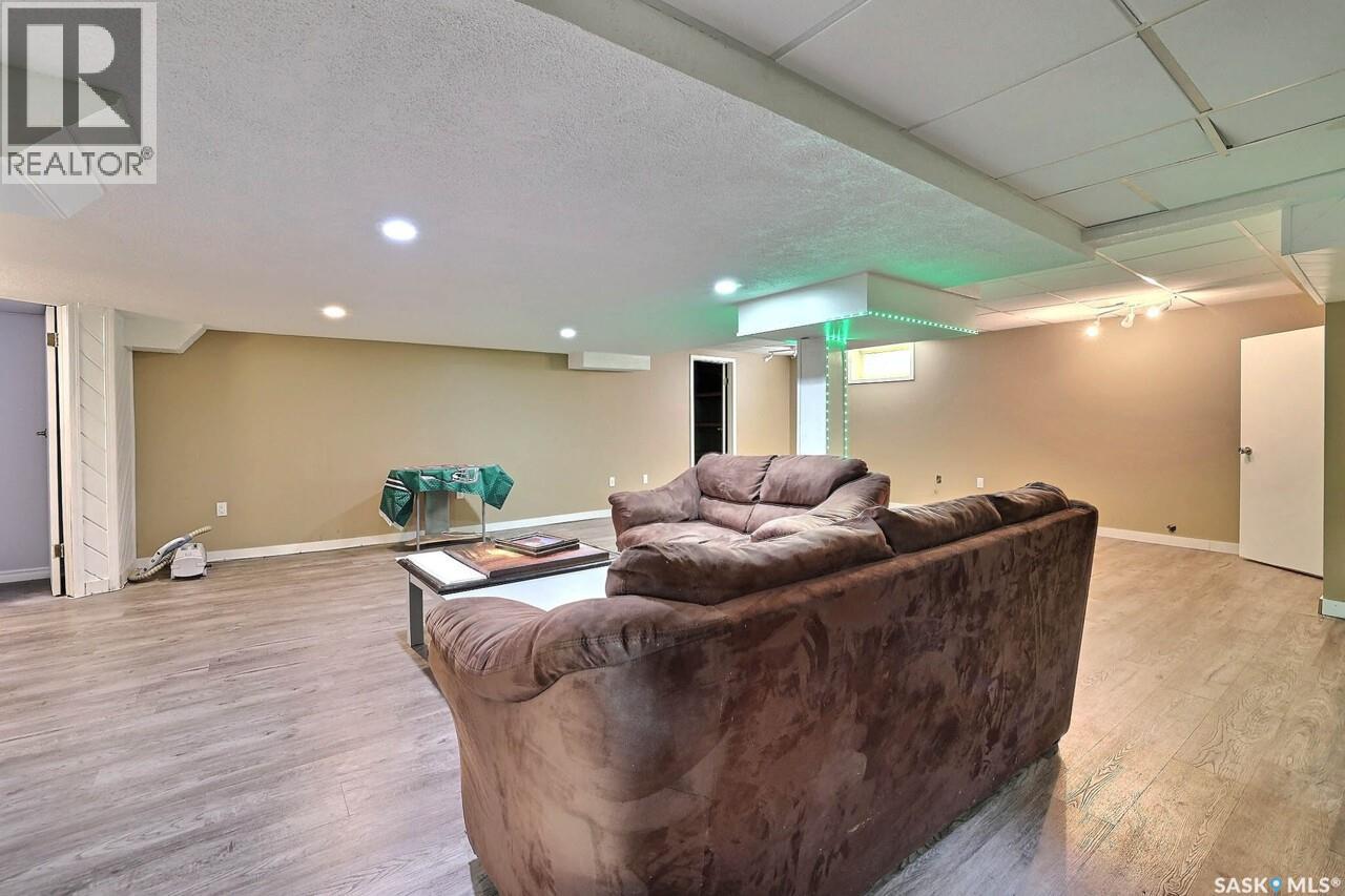 122 Edenwold Crescent, Regina, Saskatchewan  S4R 8A3 - Photo 19 - SK045599