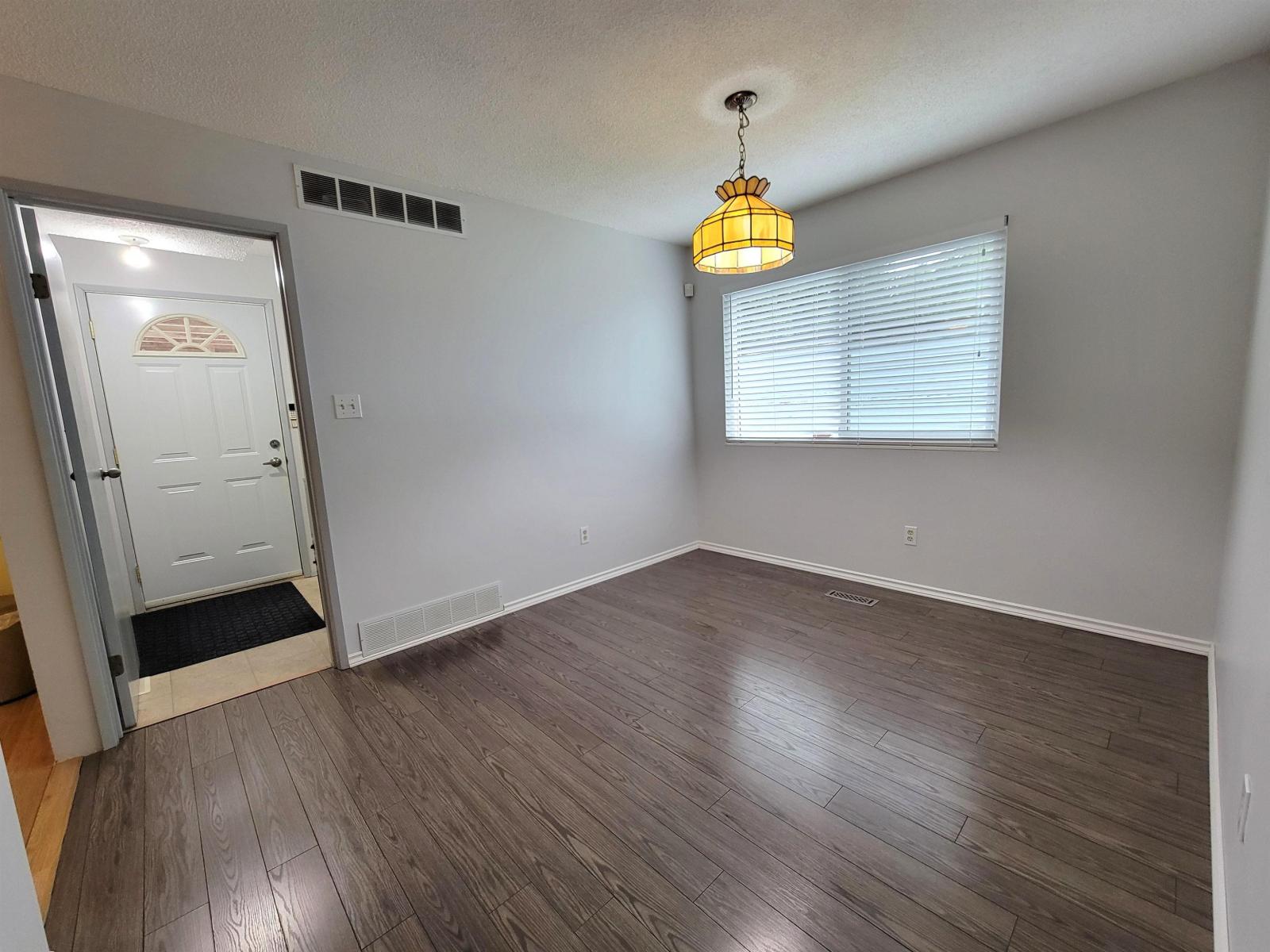 14741 101a Avenue, Surrey, British Columbia  V3R 7E7 - Photo 11 - R3155751
