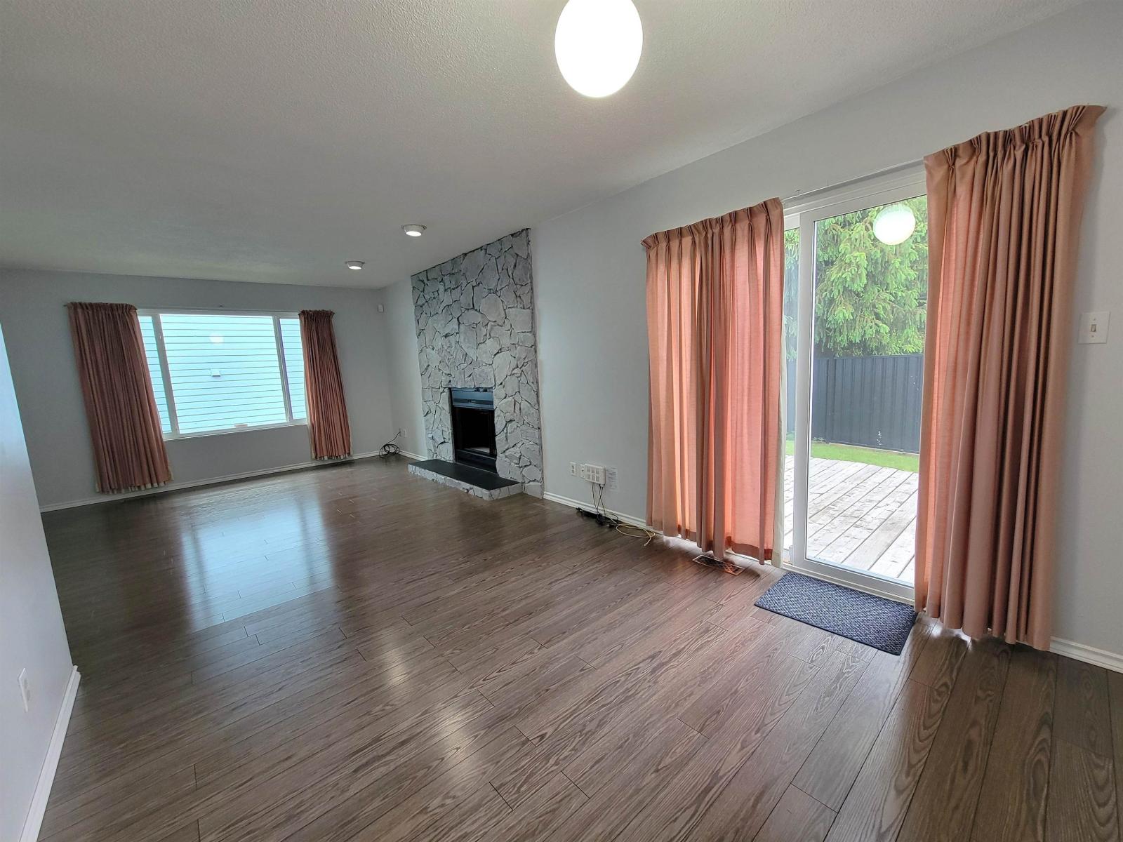 14741 101a Avenue, Surrey, British Columbia  V3R 7E7 - Photo 6 - R3155751