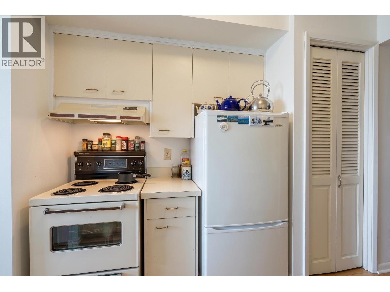 301 150 24th Street, West Vancouver, British Columbia  V7V 4G8 - Photo 14 - R3130951
