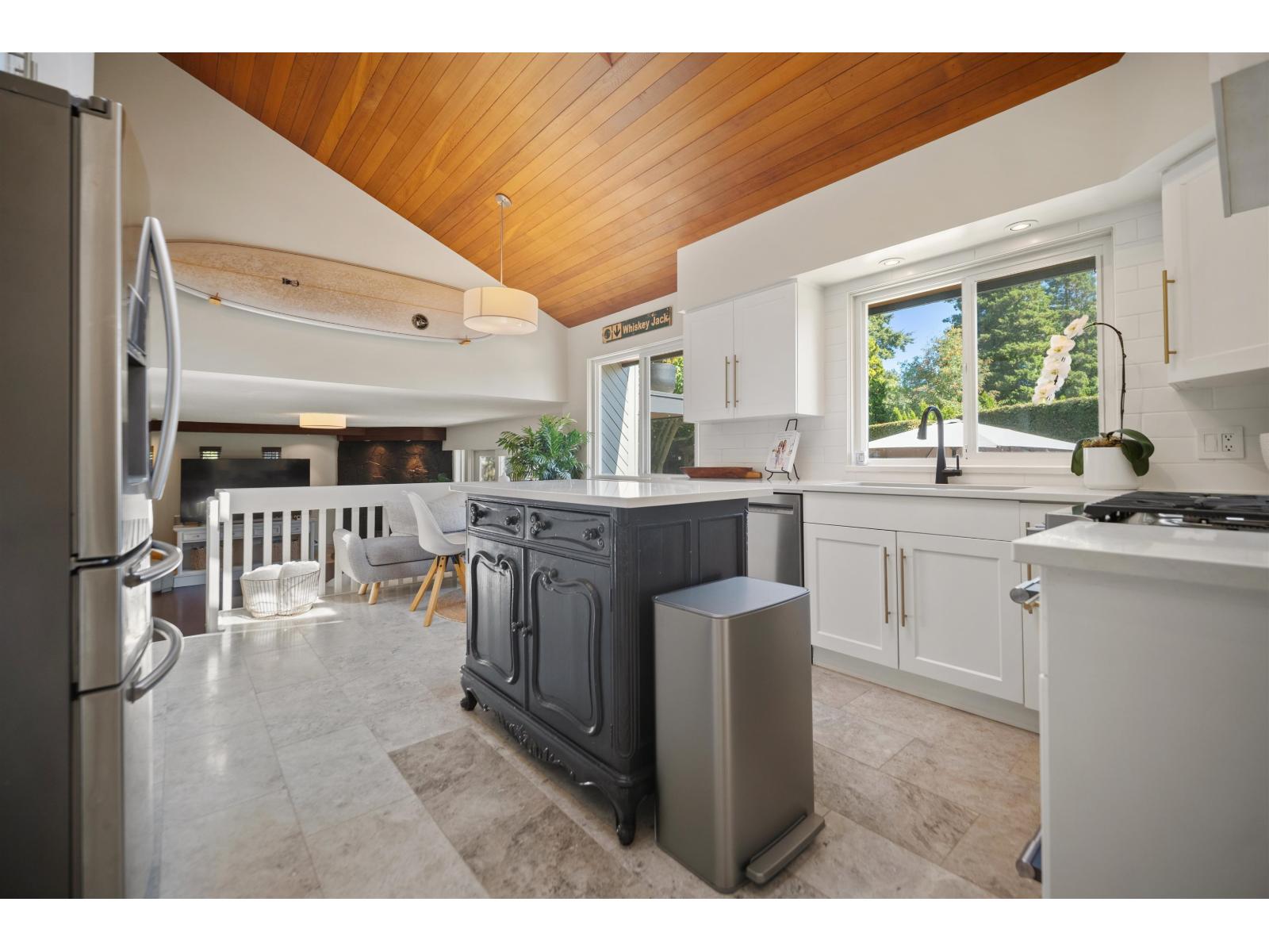 14756 16a Avenue, Surrey, British Columbia  V4A 5M7 - Photo 5 - R3155042