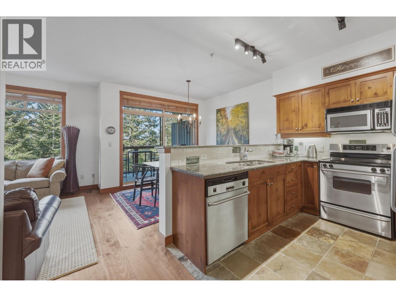 25 2301 Taluswood Place, Whistler, British Columbia  V8E 0P8 - Photo 10 - R3154987
