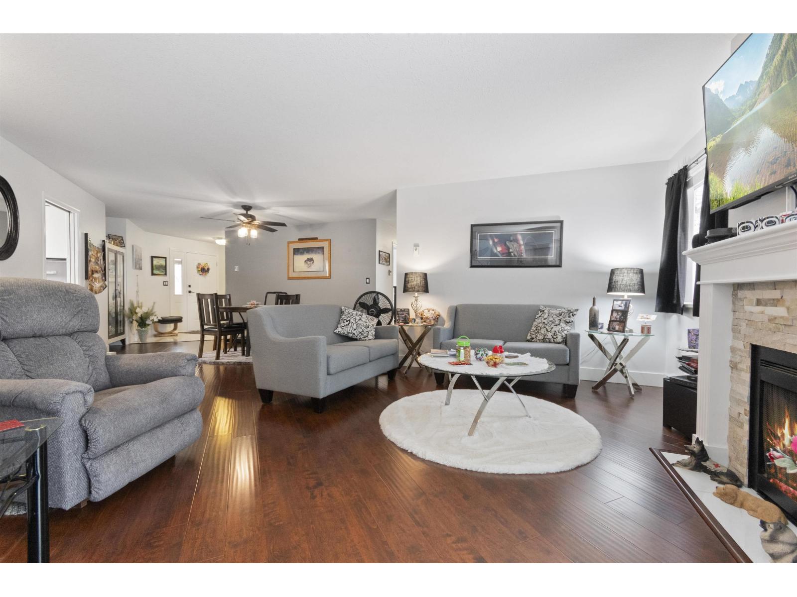 407 19645 64 Avenue, Langley, British Columbia  V2Y 1L2 - Photo 4 - R3155629
