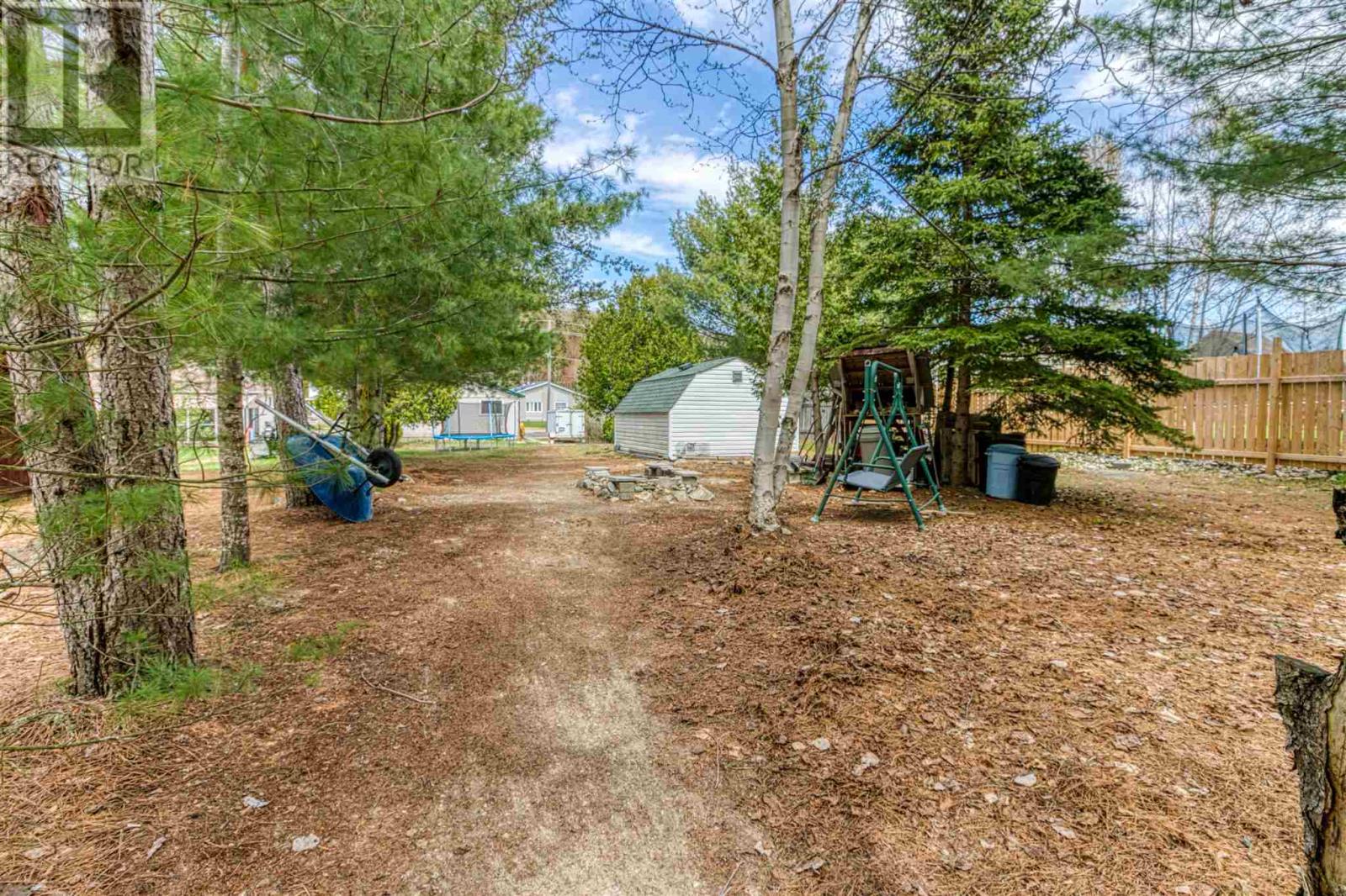 21 Ottawa Ave, Elliot Lake, Ontario  P5A 2P2 - Photo 27 - SM262137