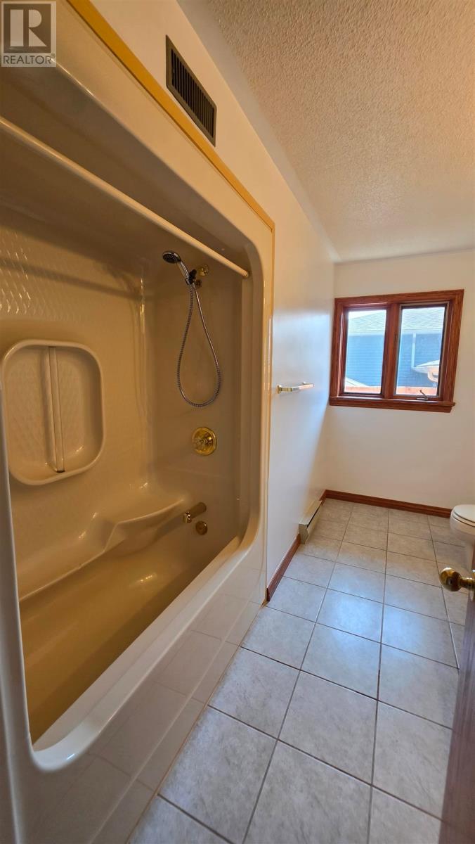 53 Robin St, Sault Ste. Marie, Ontario  P6A 5Y4 - Photo 22 - SM262170