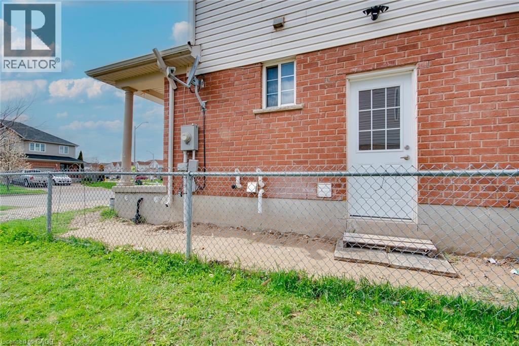 110 Commonwealth Street Unit# Basement, Kitchener, Ontario  N2E 4K8 - Photo 2 - 40854790