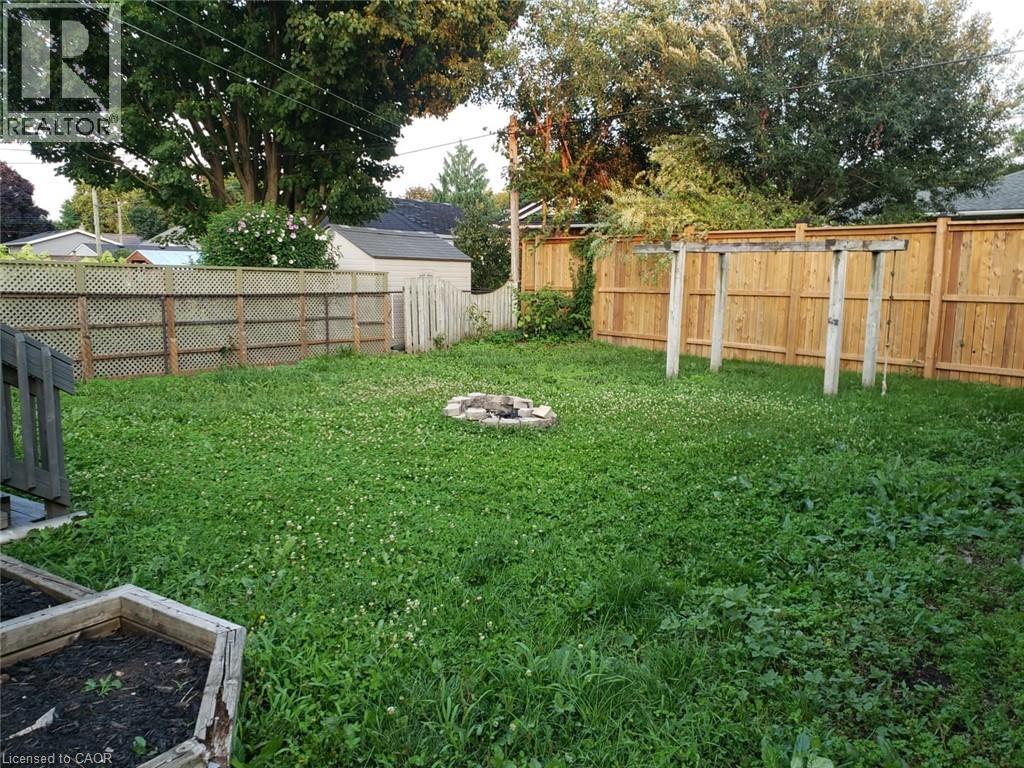 49 Edinburgh Road Unit# Bsmt, Kitchener, Ontario  N2B 1M4 - Photo 11 - 40855761