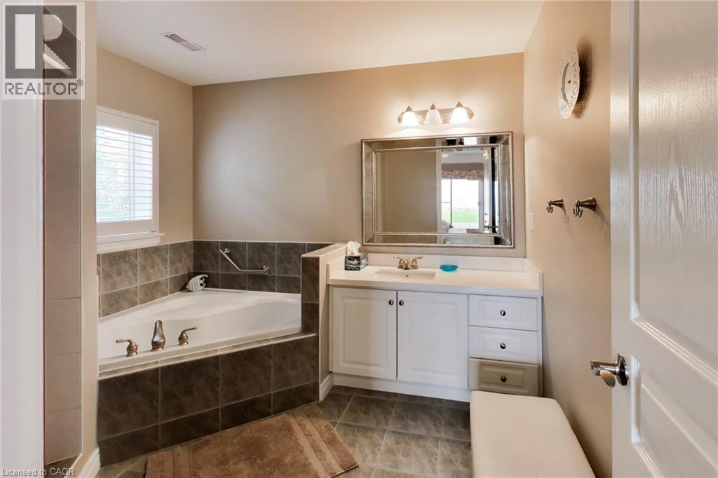 484 Millen Road Unit# 7, Stoney Creek, Ontario  L8E 6G4 - Photo 18 - 40855936