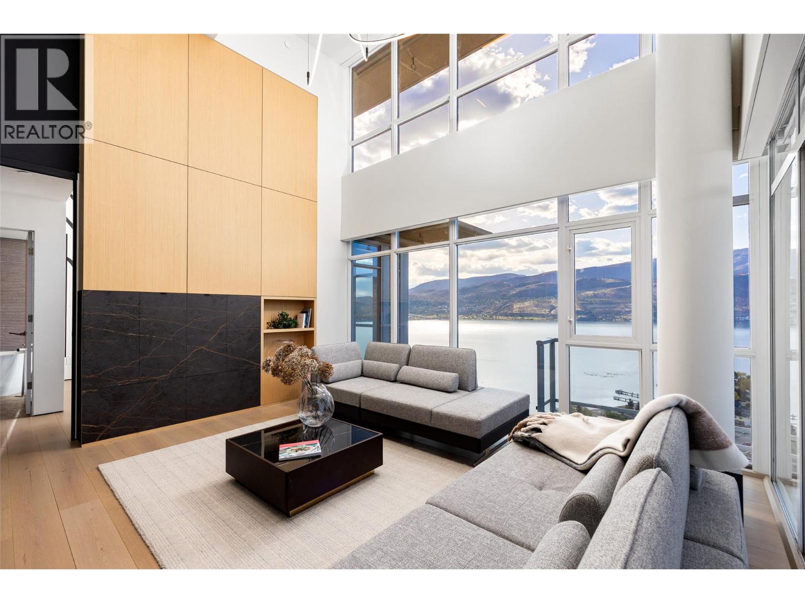 1075 Sunset Drive Unit# Ph1, Kelowna, British Columbia  V1Y 9Y9 - Photo 24 - 10382866